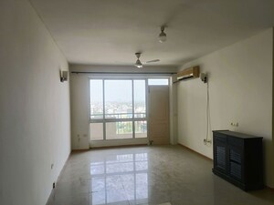 Room in 3 BHK Builder Floor at Sector 22 – for Rent
