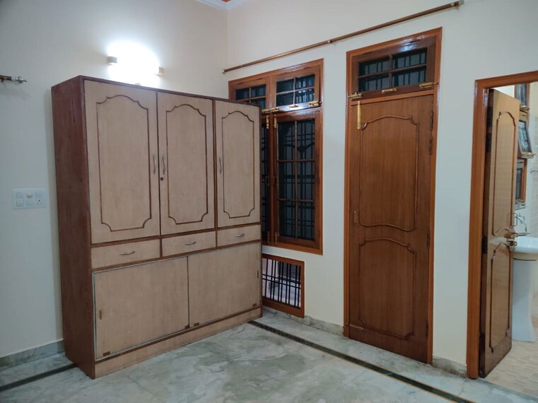 Room, gomti nagar 2 Bedroom 1200 Sq.Ft. Builder Floor In Gomti Nagar Lucknow 10528128