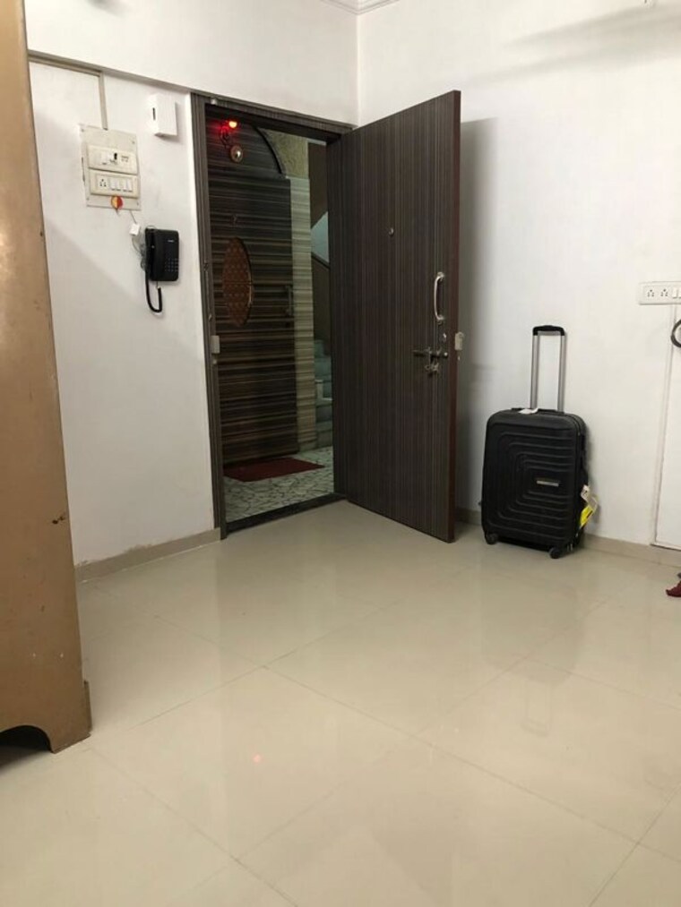 Room, usha-gardens 1 RK 360 Sq.Ft. Apartment In Malad West Mumbai 10528143