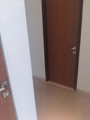 Room in 3 BHK Apartment at Omkar Alta Monte, Malad East – for Rent