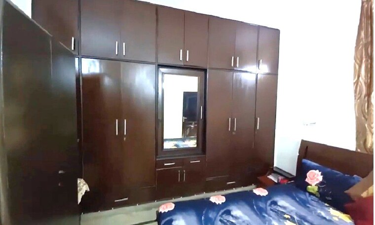 Bedroom, ramesh nagar 2 Bedroom 100 Sq.Yd. Builder Floor In Ramesh Nagar Delhi 10528130