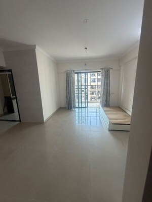 Room in 2 BHK Apartment at Pride Park, Dhokali – for Rent