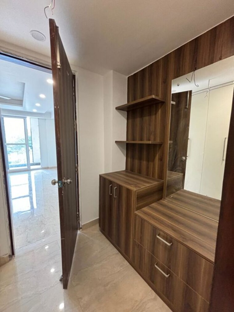 Kitchen, vipul-world-floors 4 Bedroom 2650 Sq.Ft. Builder Floor In Sector 48 Gurgaon 10528197