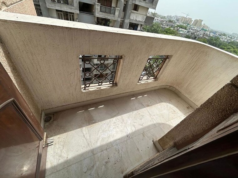 Balcony, sector 12 dwarka 3 Bedroom 2000 Sq.Ft. Apartment In Sector 12 Dwarka Delhi 10528214