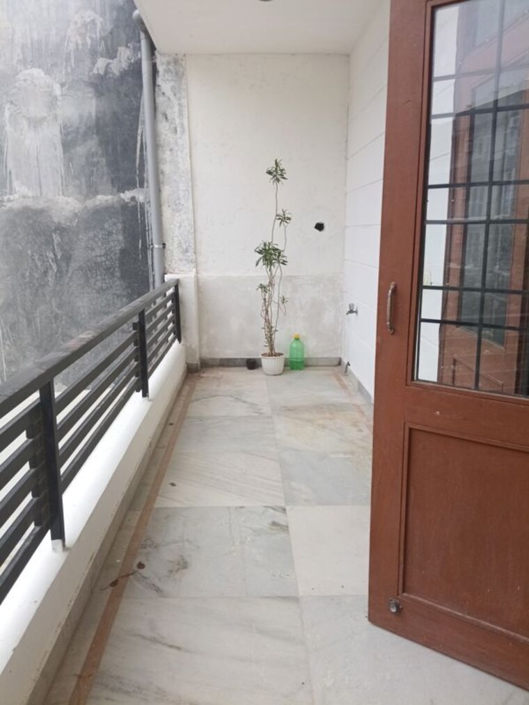 Balcony, sector 43 2 Bedroom 1200 Sq.Ft. Builder Floor In Sector 43 Gurgaon 10528241