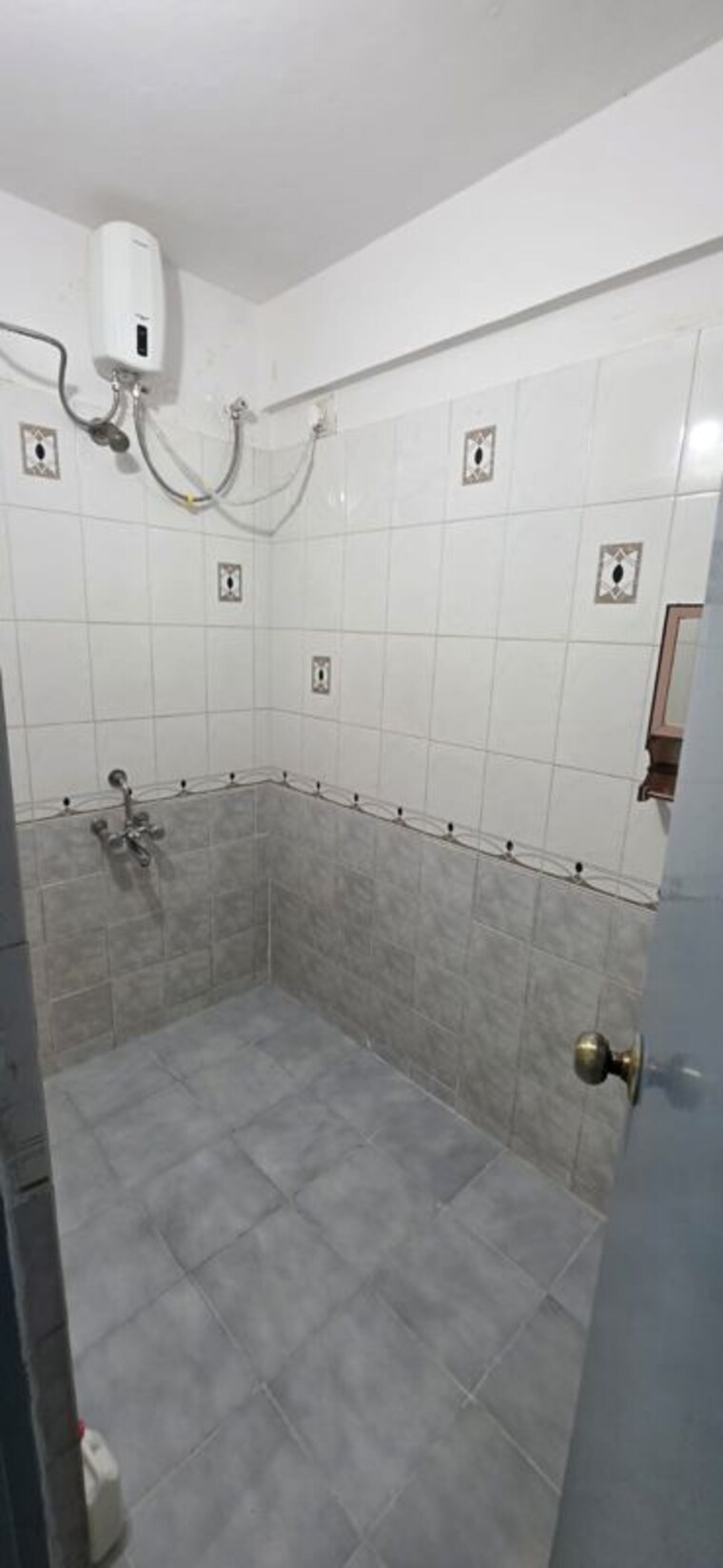 Bathroom, gulmohar-elegance 1 Bedroom 600 Sq.Ft. Apartment In Viman Nagar Pune 10528234