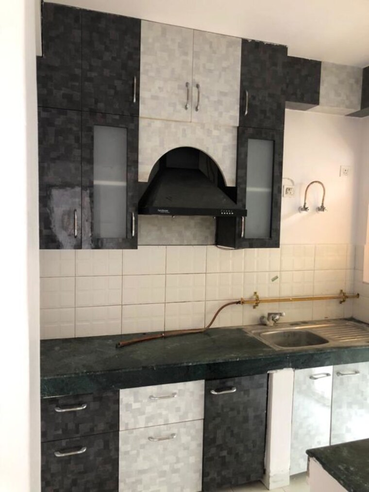 Kitchen, bptp-park-elite-floors 4 Bedroom 300 Sq.Yd. Builder Floor In Sector 85 Faridabad 10528228
