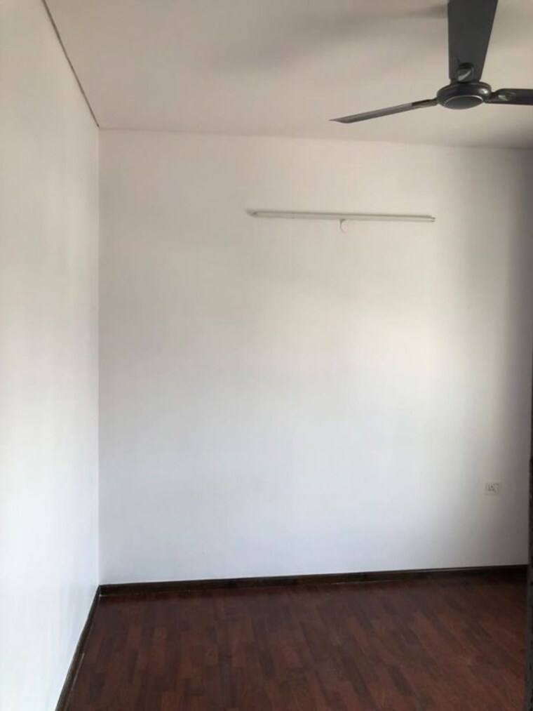 Room, bptp-park-elite-floors 4 Bedroom 300 Sq.Yd. Builder Floor In Sector 85 Faridabad 10528228