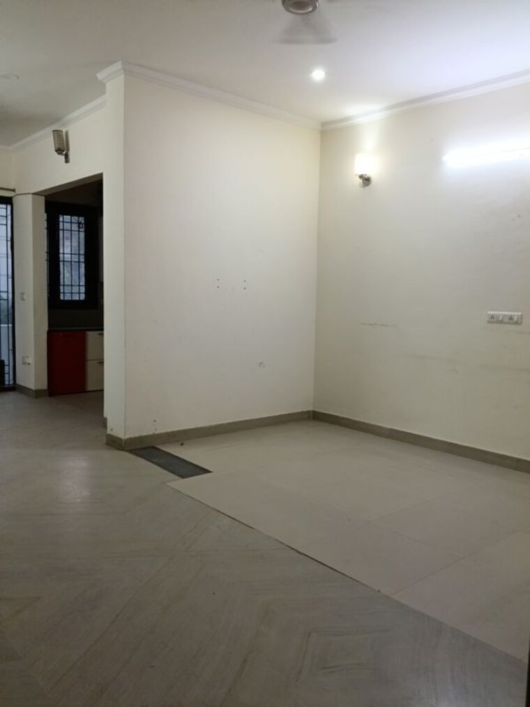 Room, sector 43 2 Bedroom 1400 Sq.Ft. Builder Floor In Sector 43 Gurgaon 10528297