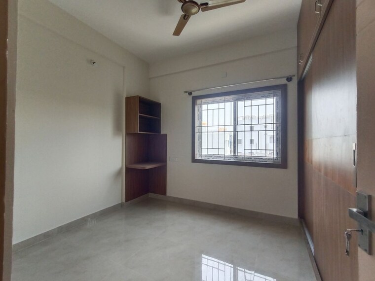 Room, hal layout 3 Bedroom 2100 Sq.Ft. Builder Floor In Hal Layout Bangalore 10528210