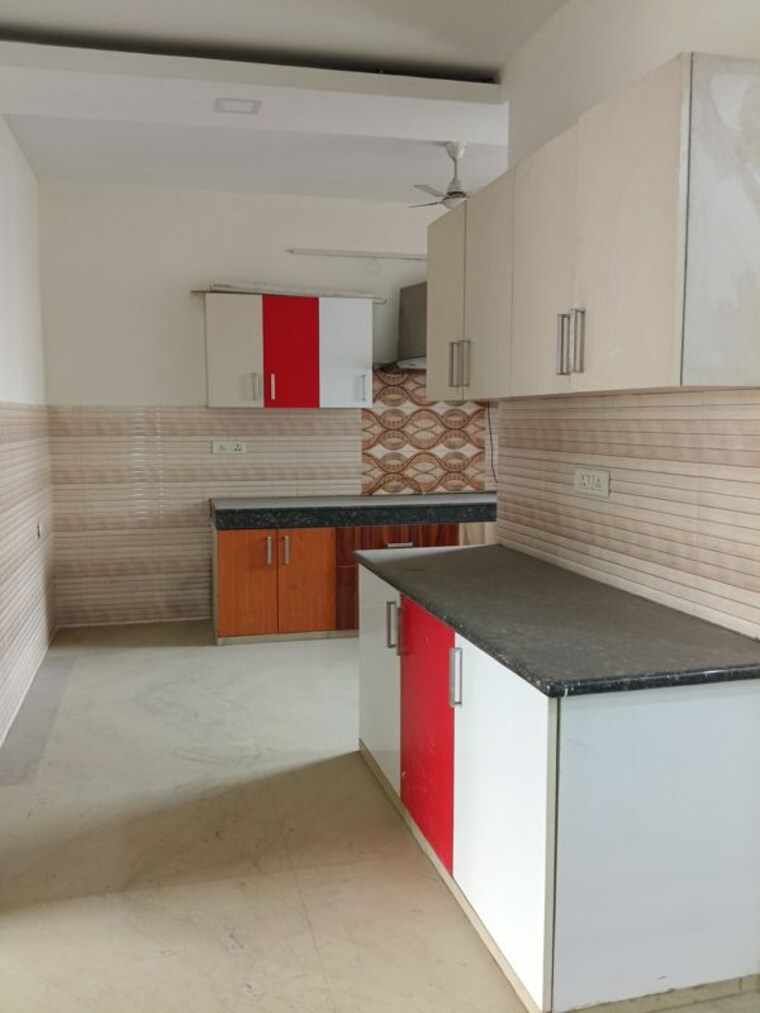 Kitchen, sector 43 3 Bedroom 2500 Sq.Ft. Builder Floor In Sector 43 Gurgaon 10528323