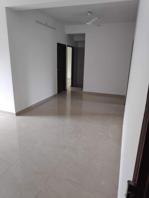 Room in 2 BHK Apartment at Shree Krishna Paradise, Kharghar – for Rent