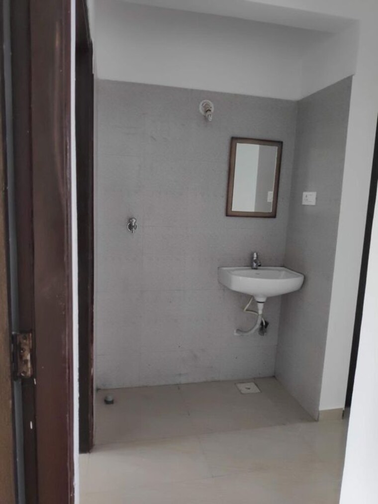Bathroom, shree-krishna-paradise 2 Bedroom 1200 Sq.Ft. Apartment In Kharghar Navi Mumbai 10528320