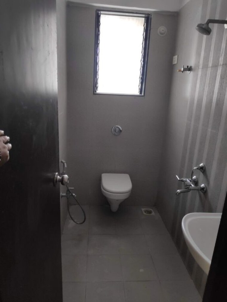 Bathroom, shree-krishna-paradise 2 Bedroom 1200 Sq.Ft. Apartment In Kharghar Navi Mumbai 10528320