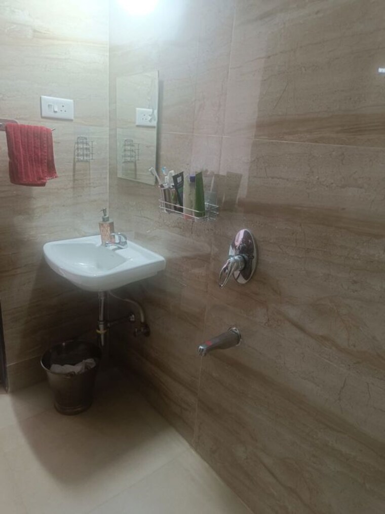 Bathroom, buttepatil-gulab-shilp 2 Bedroom 870 Sq.Ft. Apartment In Warje Pune 10528291