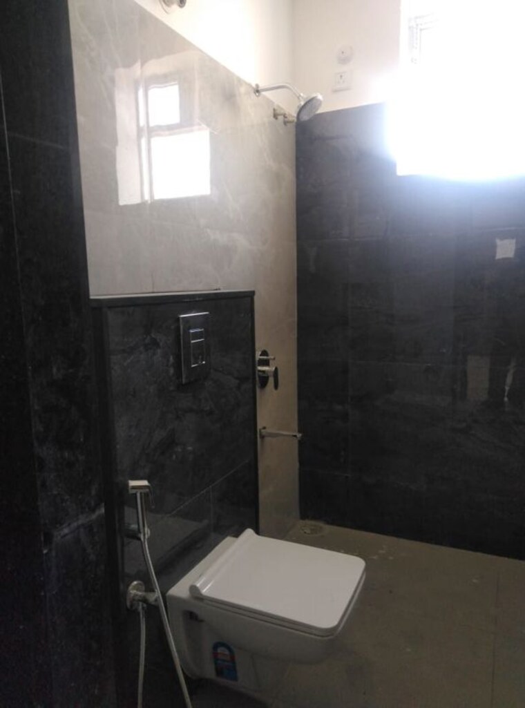 Bathroom, lansum-madhav-towers 3 Bedroom 1700 Sq.Ft. Apartment In Madhapur Hyderabad 10528339