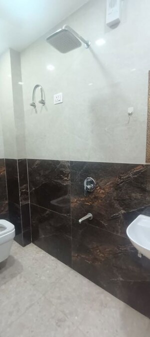 Bathroom in 2 BHK Builder Floor at Sector 19 Dwarka – for Rent