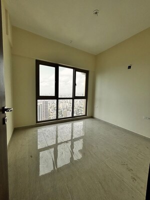 Room in 2 BHK Apartment at Sheth Auris Serenity Tower 3, Malad West – for Rent