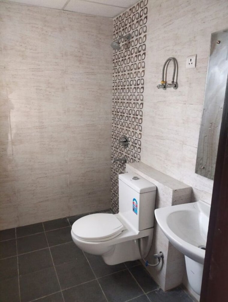 Bathroom, omaxe-new-chandigarh 3 Bedroom 1725 Sq.Ft. Builder Floor In North Mullanpur Chandigarh 10528379