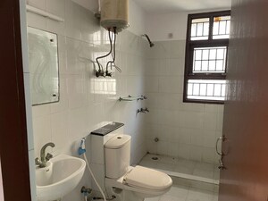 Bathroom in 3 BHK Apartment at Sector 10 Dwarka – for Rent