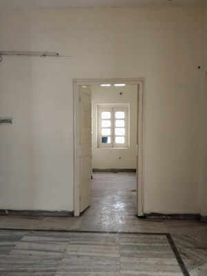 Room in 3 BHK Apartment at Madhapur – for Rent