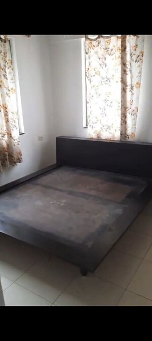 Bedroom in 2 BHK Apartment at Disha Horizon, Viman Nagar – for Rent