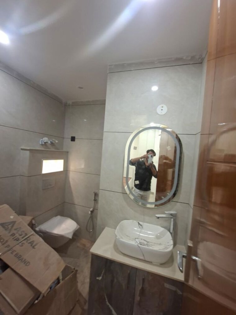 Bathroom, fatehpur beri 2 Bedroom 850 Sq.Ft. Builder Floor In Fatehpur Beri Delhi 10528439