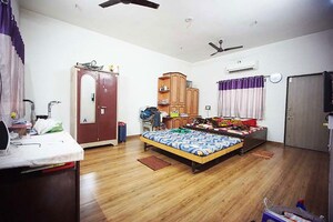 Bedroom in 4 BHK Independent House at Ghodasar – for Sale