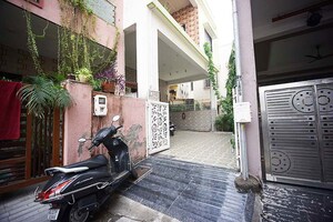 Parking in 4 BHK Independent House at Ghodasar – for Sale