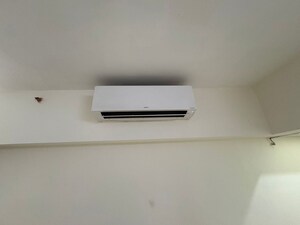 Furnished Amenities in 3 BHK Apartment at Sheth Zuri, Laxmi Nagar – for Rent