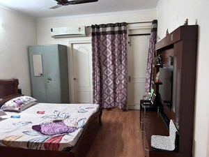 Bedroom in 3 BHK Builder Floor at Today Blossoms I, Sector 47 – for Rent