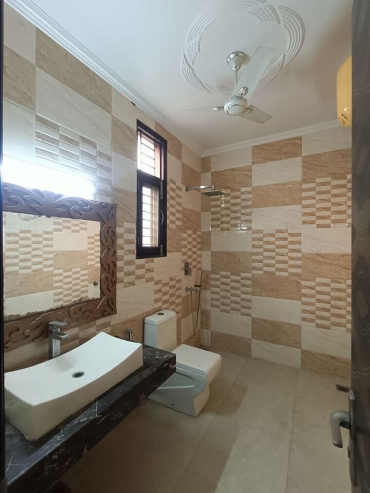 Bathroom, dwarka 3 Bedroom 1850 Sq.Ft. Apartment In Dwarka Delhi 10528470