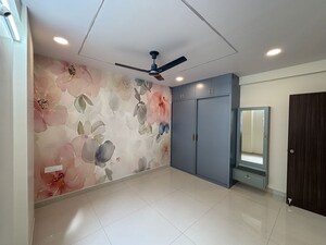 Room in 3 BHK Apartment at Praneeth Pranav Solitaire, Bachupally – for Rent