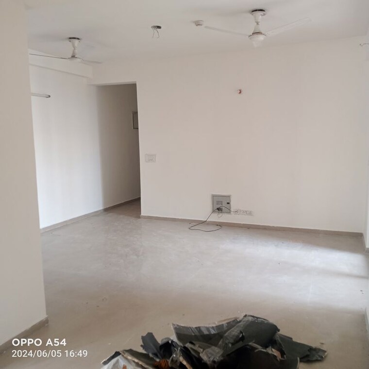 Room, mahagun-mywoods 2 Bedroom 935 Sq.Ft. Apartment In Sector 16c Greater Noida Greater Noida 10528544
