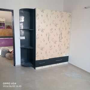 Room in 2 BHK Apartment at Mahagun Mywoods, Sector 16c Greater Noida – for Rent