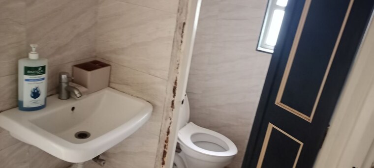 Bathroom, kumbare-park-society 1 Bedroom 550 Sq.Ft. Apartment In Kothrud Pune 10506707