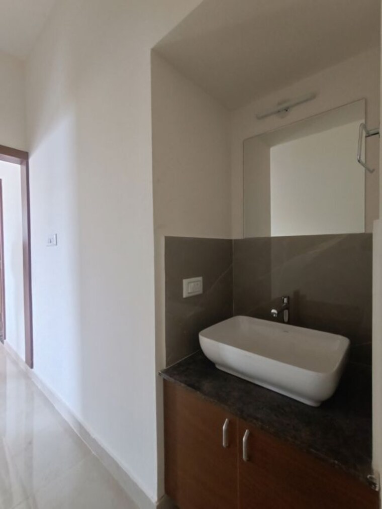 Bathroom, hal layout 3 Bedroom 2100 Sq.Ft. Builder Floor In Hal Layout Bangalore 10528542