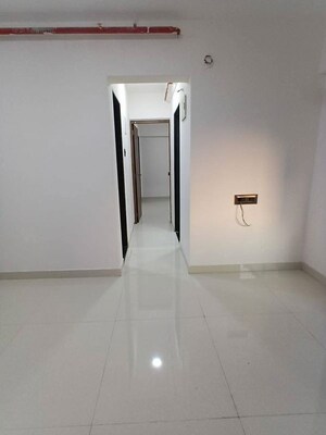 Room in 2 BHK Apartment at Dynamix Divum, Malad East – for Rent