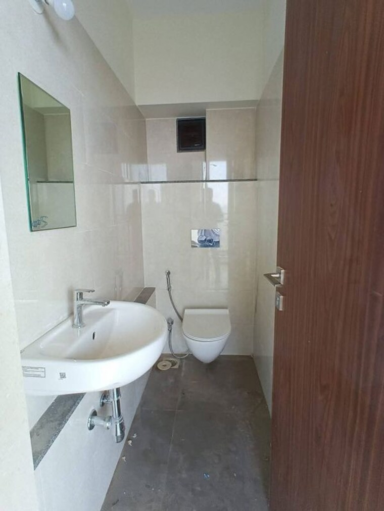Bathroom, dynamix-divum 2 Bedroom 700 Sq.Ft. Apartment In Malad East Mumbai 10528593
