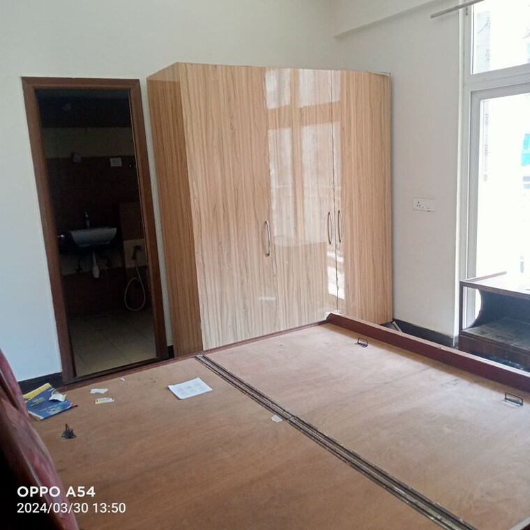 Room, galaxy-north-avenue-ll 2.5 Bedroom 1110 Sq.Ft. Apartment In Gaur City 2 Greater Noida 10528583