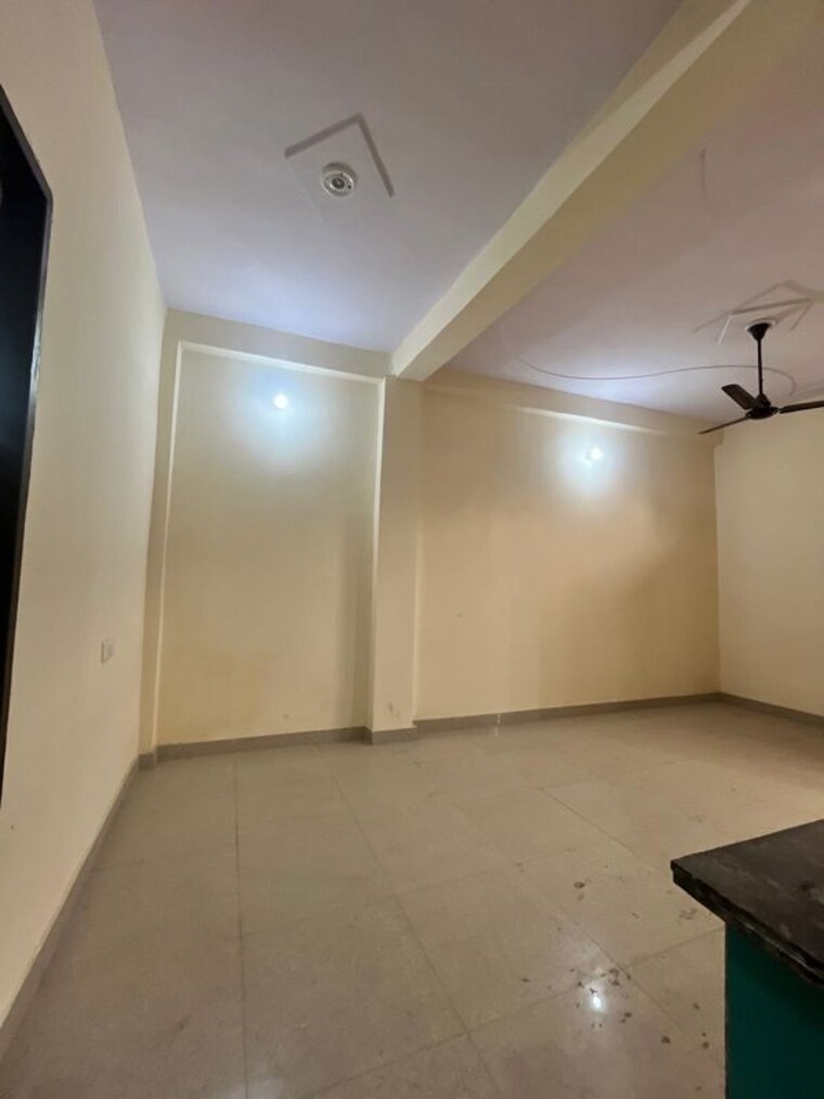 Room, vaidpura 4 Bedroom 1720 Sq.Ft. Independent House In Vaidpura Greater Noida 10528615