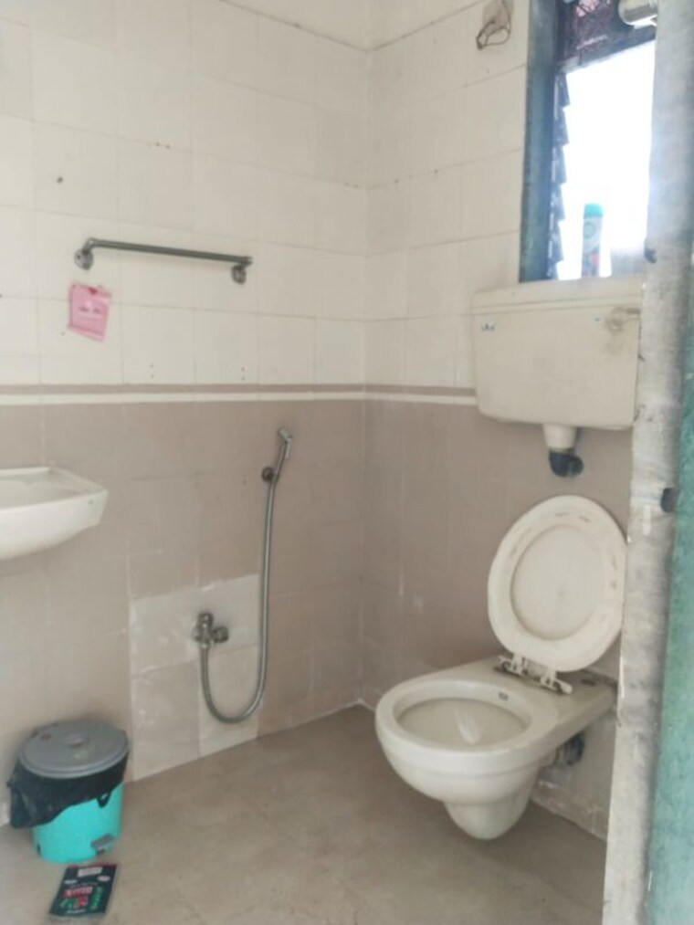 Bathroom, sai-chaturbhuj-apartment 3 Bedroom 1800 Sq.Ft. Apartment In Kharghar Navi Mumbai 10528634