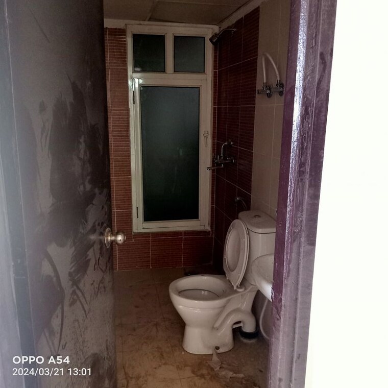Bathroom, galaxy-north-avenue-ll 2.5 Bedroom 1155 Sq.Ft. Apartment In Gaur City 2 Greater Noida 10528678