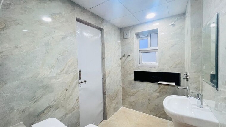 Bathroom, sector 19b dwarka 3 Bedroom 2000 Sq.Ft. Apartment In Sector 19b Dwarka Delhi 10528681