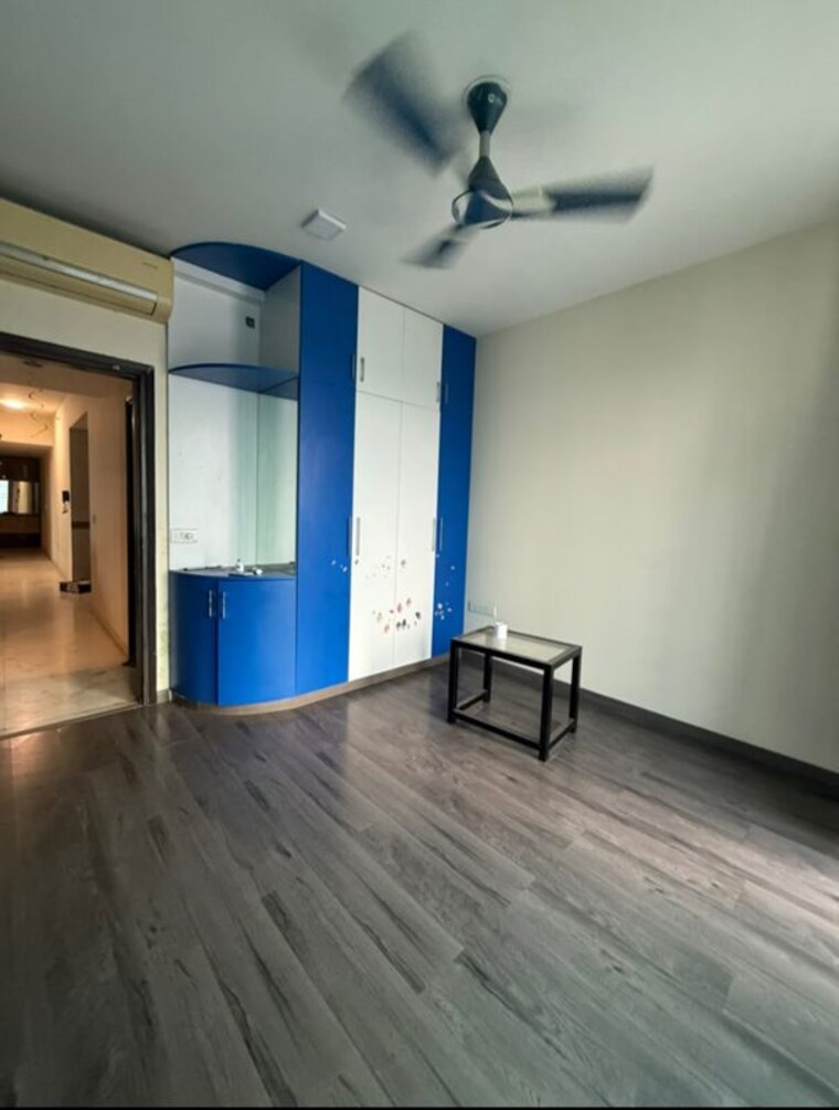 Room, hero-homes-phase-2 4 Bedroom 2450 Sq.Ft. Apartment In Sector 104 Gurgaon 10528699