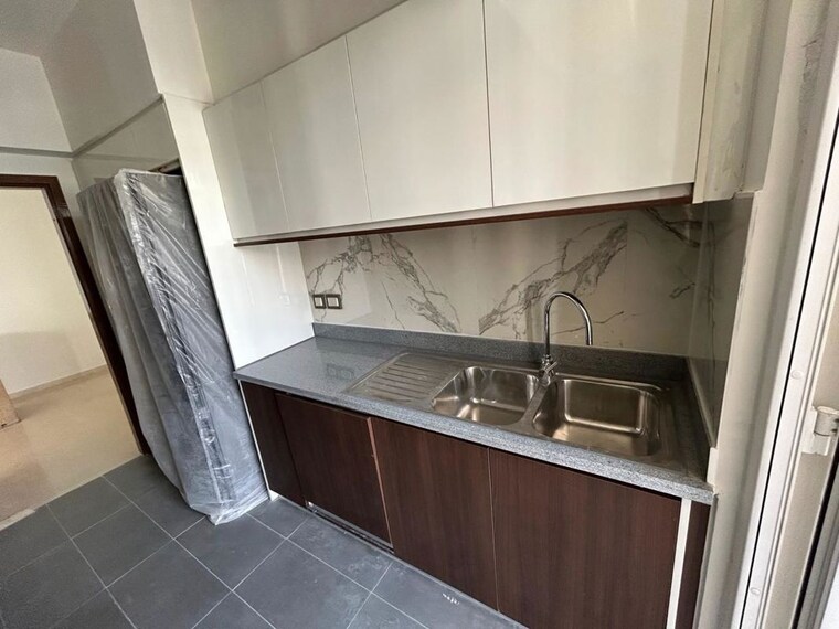 Kitchen, pioneer-park-araya 2.5 Bedroom 1245 Sq.Ft. Apartment In Sector 61 Gurgaon 10528702