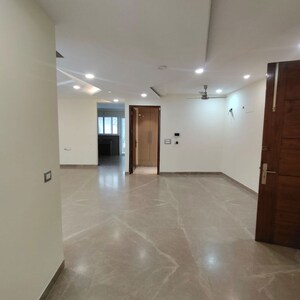 Room in 2.5 BHK Apartment at Pioneer Park Araya, Sector 61 – for Rent