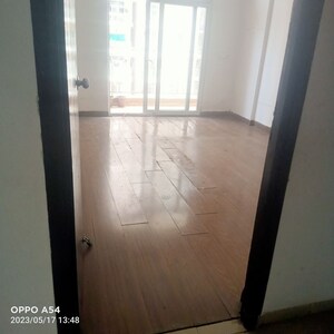Room in 3 BHK Apartment at Galaxy North Avenue ll, Gaur City 2 – for Rent