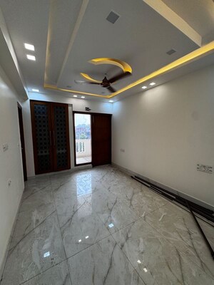 Room in 3 BHK Apartment at Dwarka – for Rent