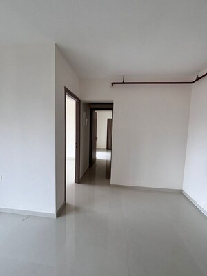 Room in 2 BHK Apartment at Ashar Axis, Majiwada – for Rent